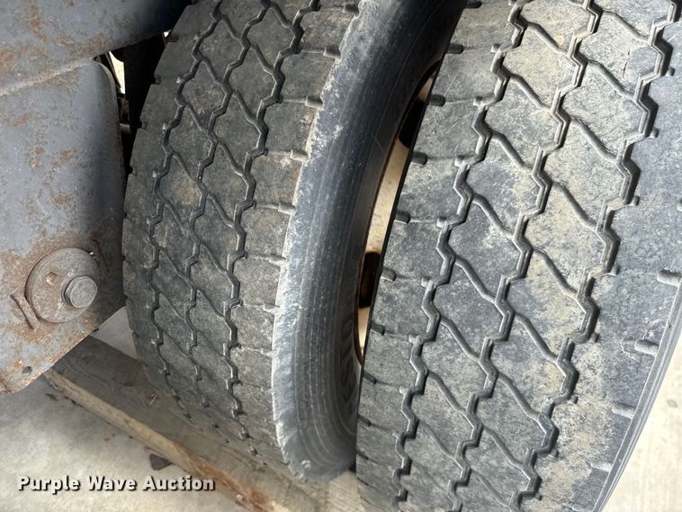 image for item NF9479 2005 Great Dane  dry van trailer