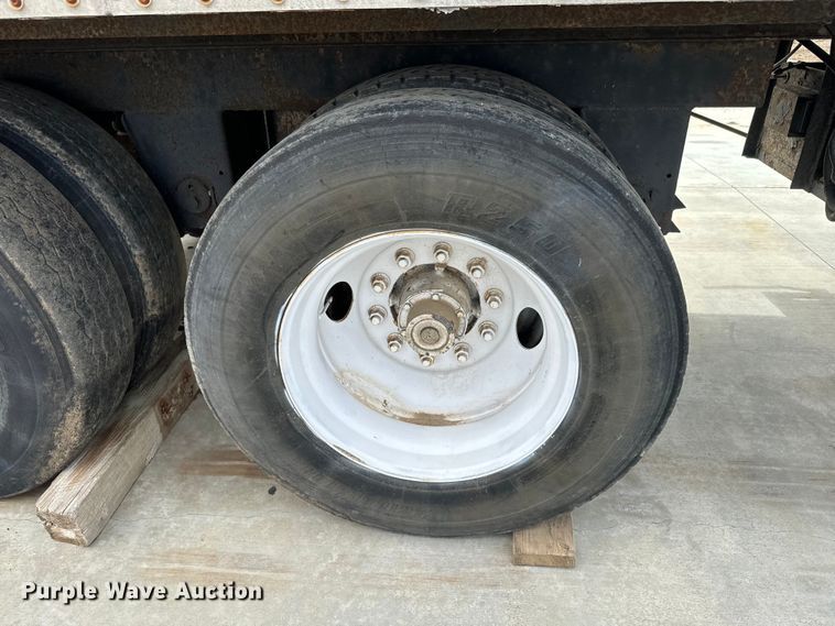 image for item NF9479 2005 Great Dane  dry van trailer