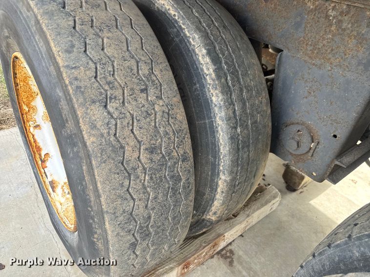 image for item NF9479 2005 Great Dane  dry van trailer