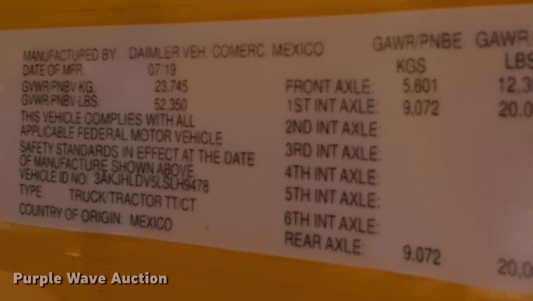 image for item NG9398 2020 Freightliner Cascadia 126 semi truck