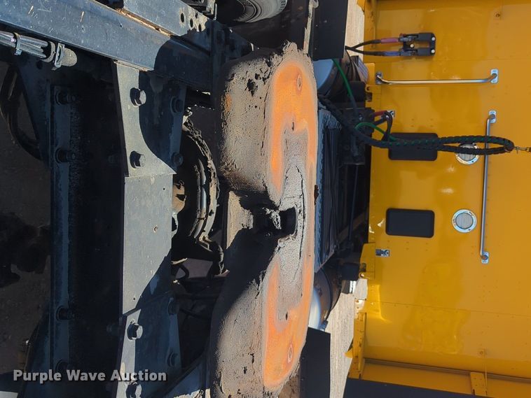 image for item NG9400 2019 Kenworth T680 semi truck