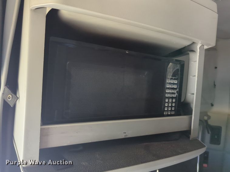 image for item NG9400 2019 Kenworth T680 semi truck