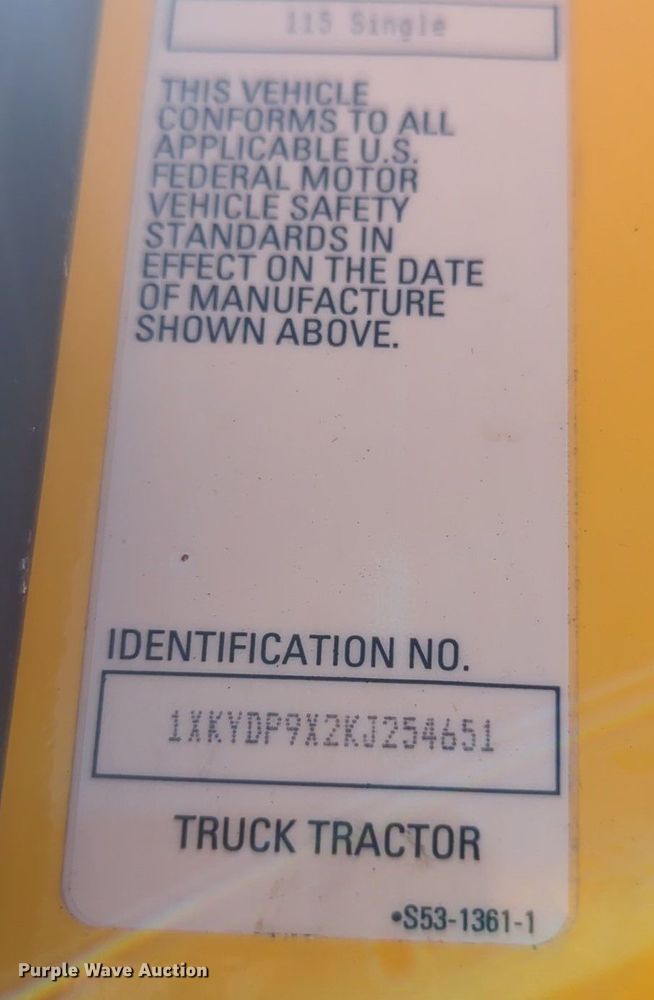 image for item NG9400 2019 Kenworth T680 semi truck