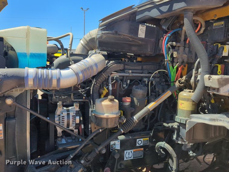 image for item NG9401 2019 Kenworth T680 semi truck