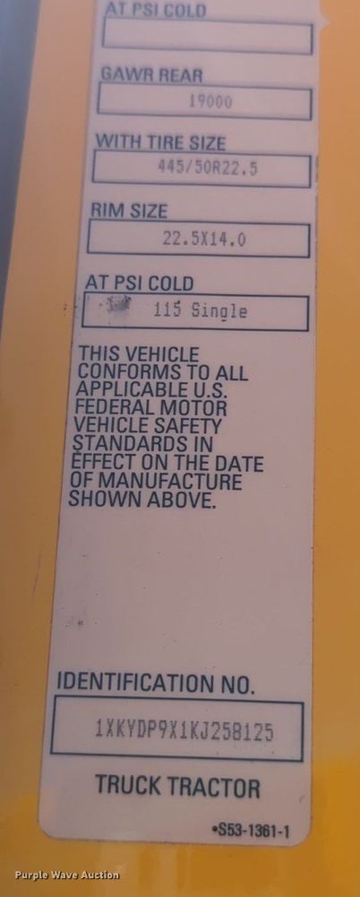 image for item NG9402 2019 Kenworth T680 semi truck