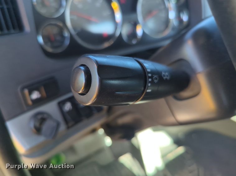 image for item NG9403 2020 Kenworth T680 semi truck