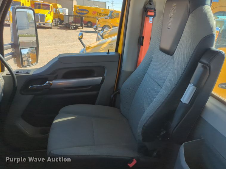 image for item NG9403 2020 Kenworth T680 semi truck