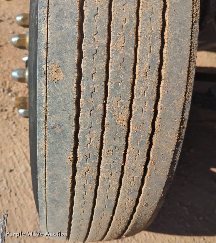 image for item NG9403 2020 Kenworth T680 semi truck