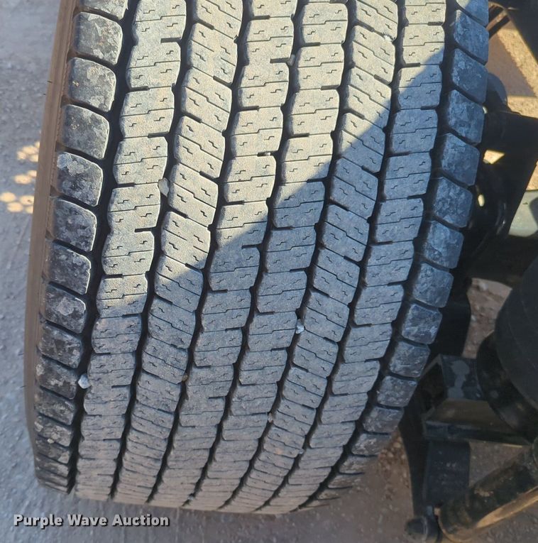 image for item NG9403 2020 Kenworth T680 semi truck