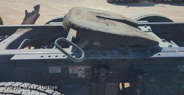 image for item NG9404 2020 Kenworth T680 semi truck