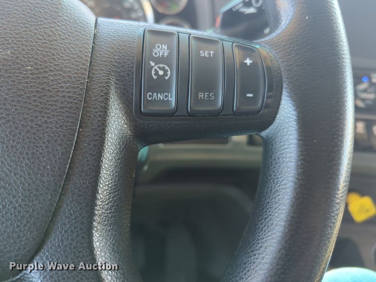 image for item NG9404 2020 Kenworth T680 semi truck