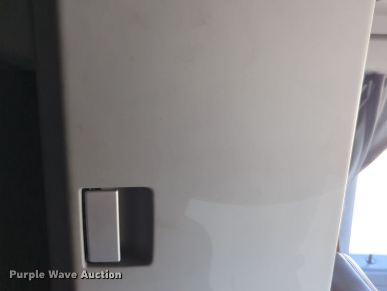 image for item NG9404 2020 Kenworth T680 semi truck