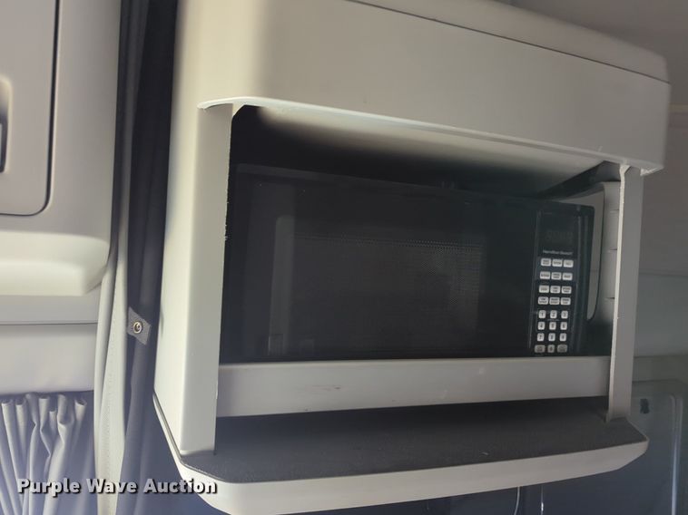 image for item NG9406 2020 Kenworth T680 semi truck