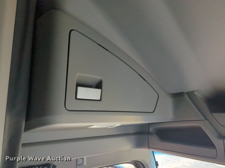 image for item NG9406 2020 Kenworth T680 semi truck