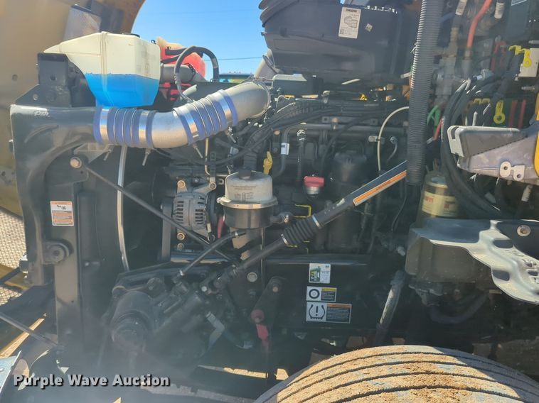 image for item NG9406 2020 Kenworth T680 semi truck