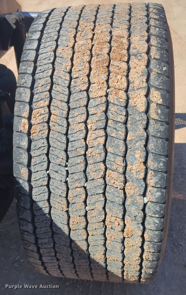 image for item NG9406 2020 Kenworth T680 semi truck