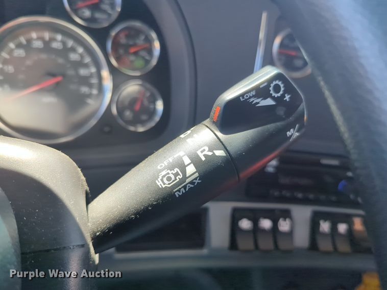 image for item NG9407 2020 Kenworth T680 semi truck