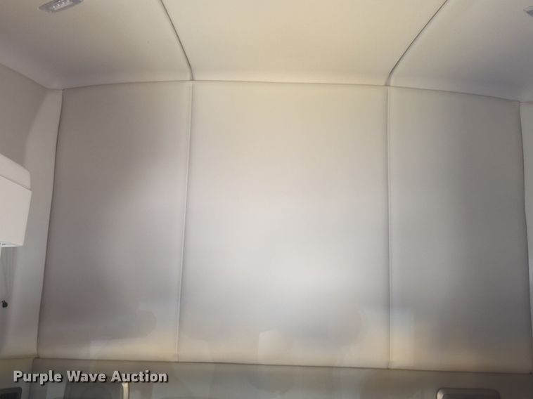 image for item NG9407 2020 Kenworth T680 semi truck