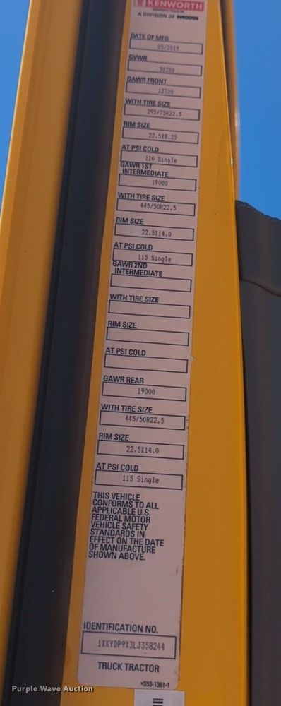 image for item NG9407 2020 Kenworth T680 semi truck