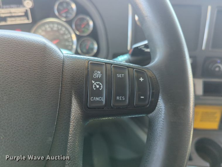 image for item NG9408 2020 Kenworth T680 semi truck