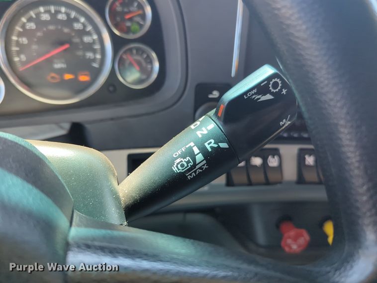 image for item NG9409 2020 Kenworth T680 semi truck