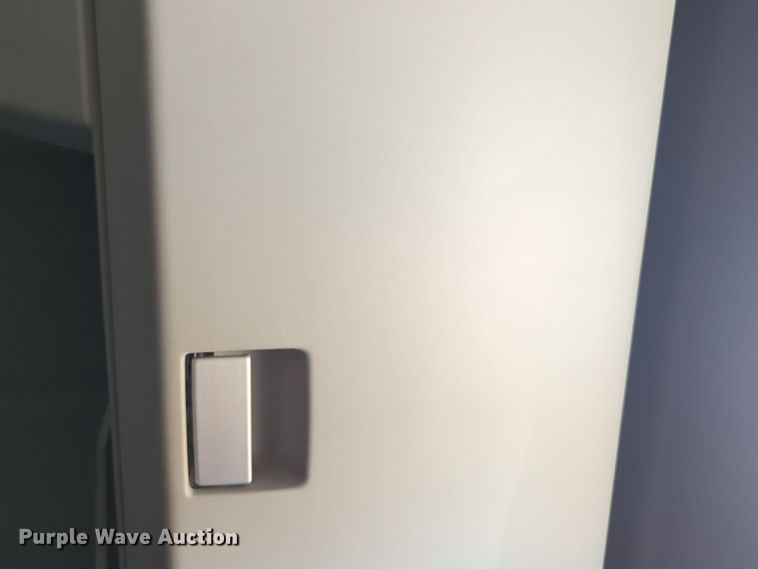 image for item NG9409 2020 Kenworth T680 semi truck