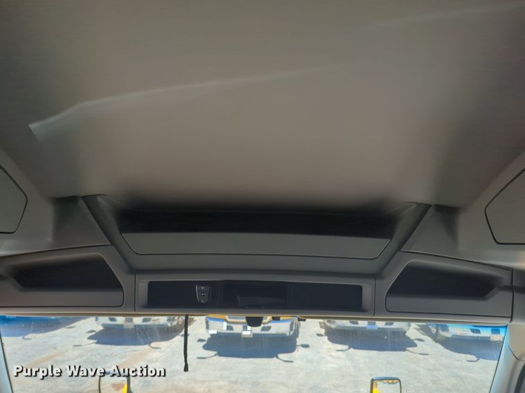 image for item NG9409 2020 Kenworth T680 semi truck