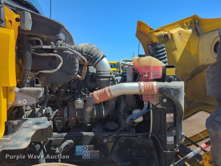 image for item NG9409 2020 Kenworth T680 semi truck