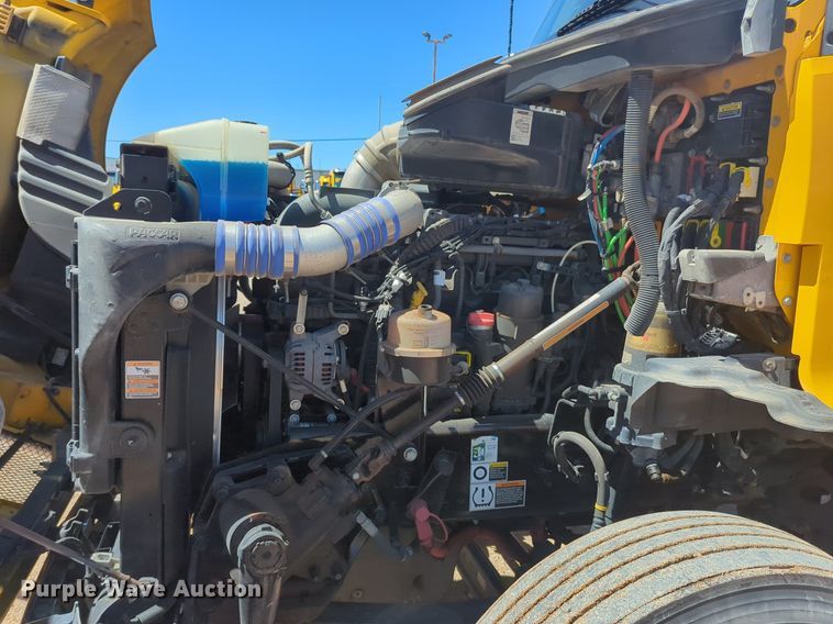 image for item NG9409 2020 Kenworth T680 semi truck