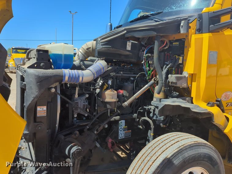 image for item NG9409 2020 Kenworth T680 semi truck