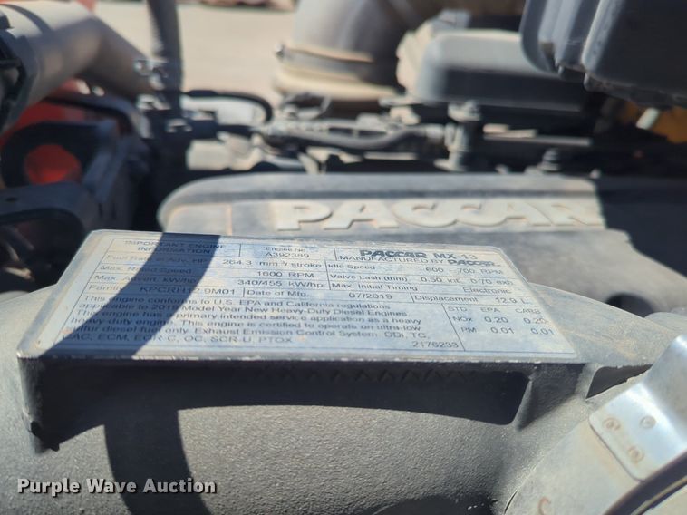 image for item NG9409 2020 Kenworth T680 semi truck