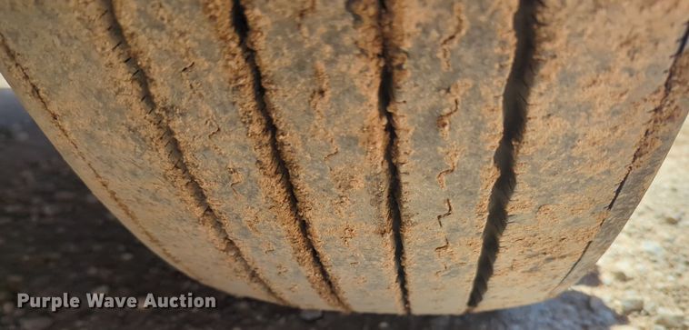 image for item NG9409 2020 Kenworth T680 semi truck