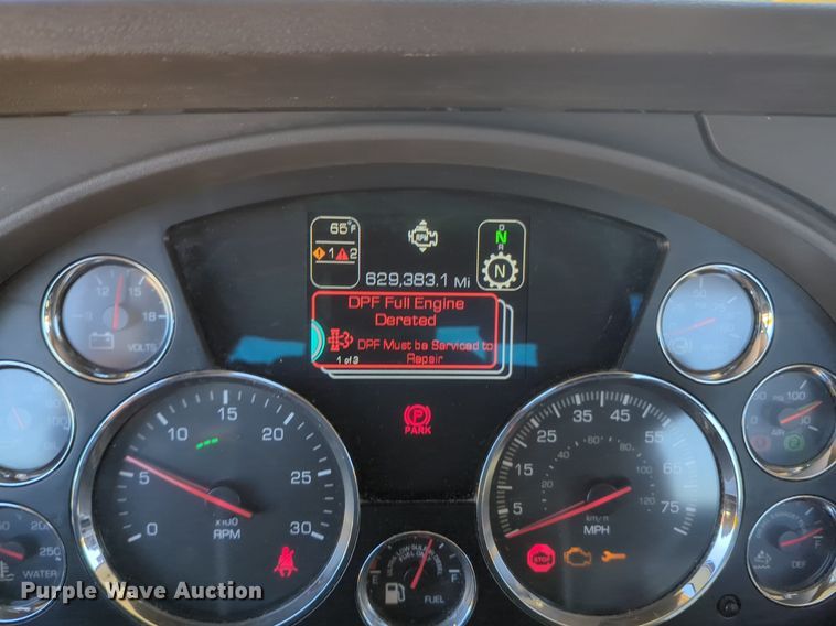 image for item NG9410 2020 Kenworth T680 semi truck