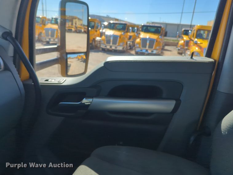 image for item NG9410 2020 Kenworth T680 semi truck