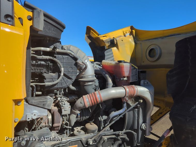 image for item NG9410 2020 Kenworth T680 semi truck