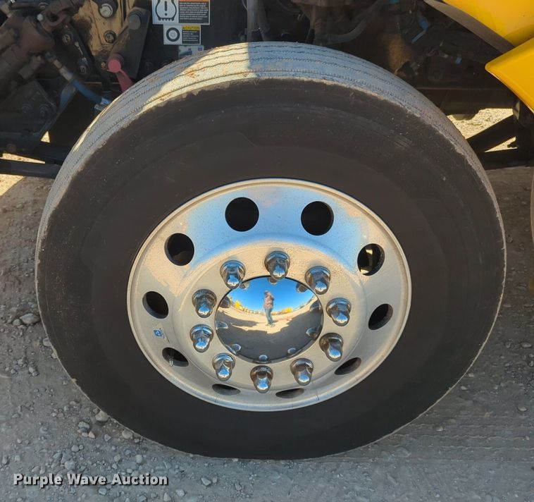 image for item NG9410 2020 Kenworth T680 semi truck