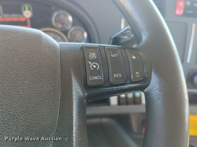 image for item NG9411 2020 Kenworth T680 semi truck