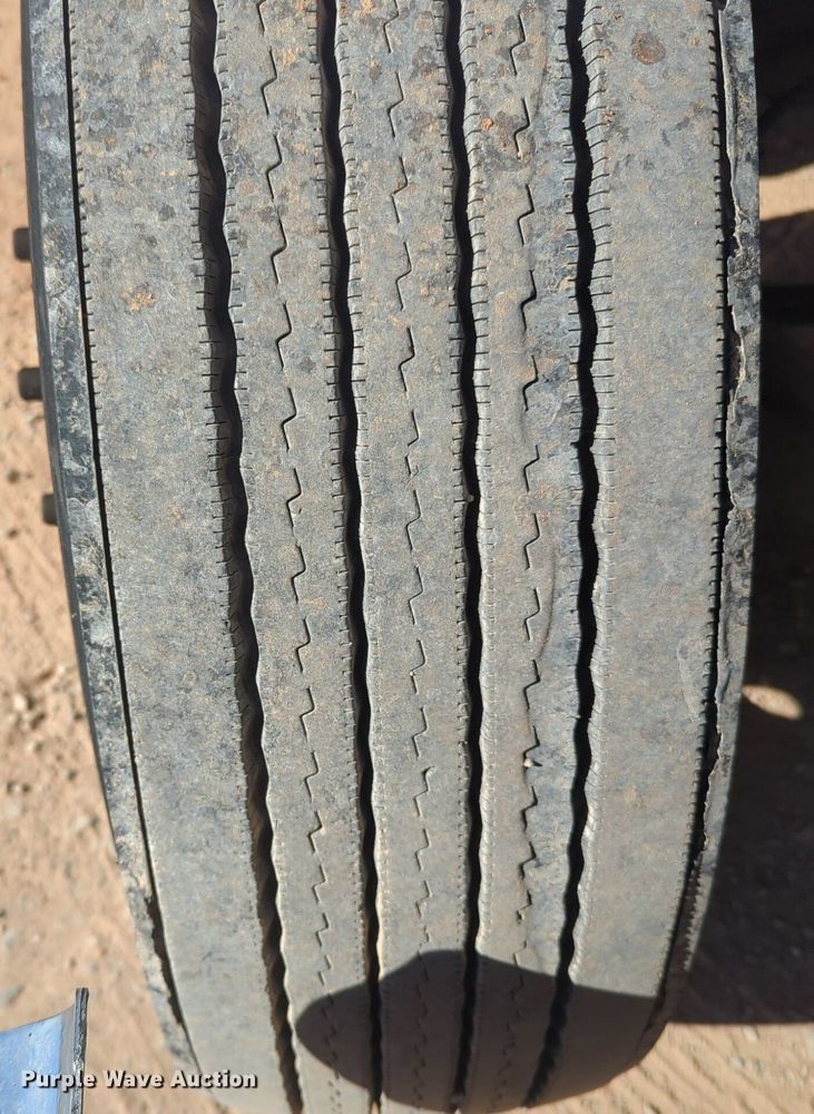 image for item NG9411 2020 Kenworth T680 semi truck