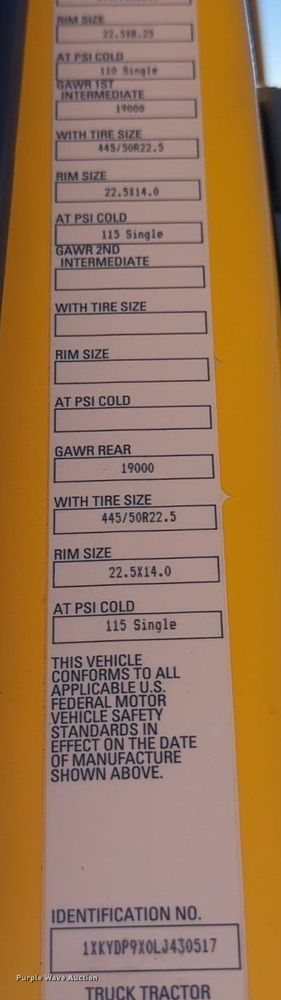 image for item NG9411 2020 Kenworth T680 semi truck