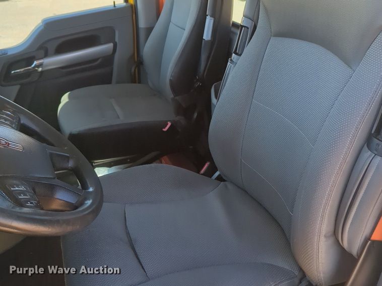 image for item NG9412 2020 Kenworth T680 semi truck