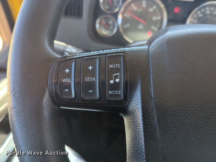 image for item NG9412 2020 Kenworth T680 semi truck