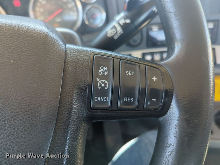 image for item NG9412 2020 Kenworth T680 semi truck