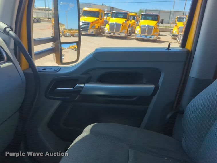 image for item NG9412 2020 Kenworth T680 semi truck