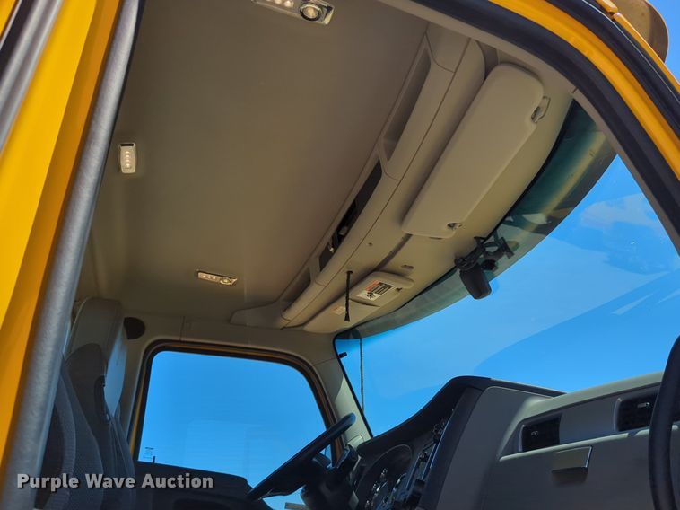 image for item NG9412 2020 Kenworth T680 semi truck