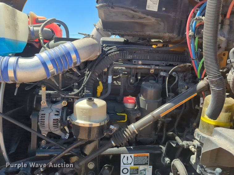 image for item NG9412 2020 Kenworth T680 semi truck