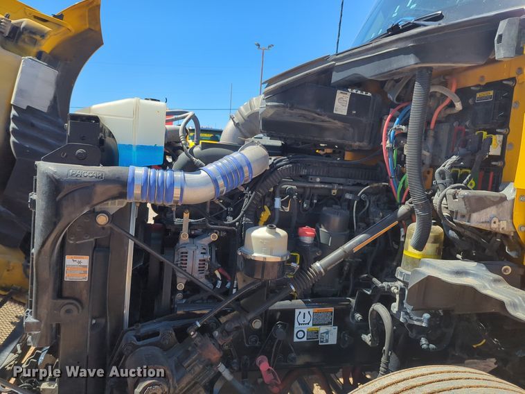 image for item NG9412 2020 Kenworth T680 semi truck