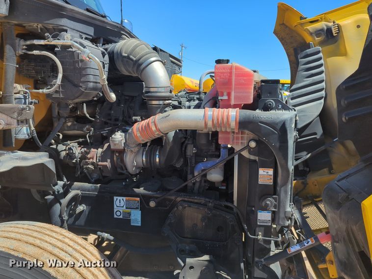 image for item NG9412 2020 Kenworth T680 semi truck