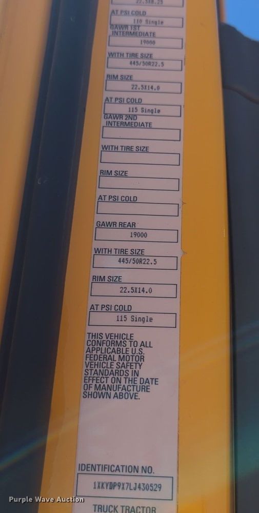 image for item NG9412 2020 Kenworth T680 semi truck