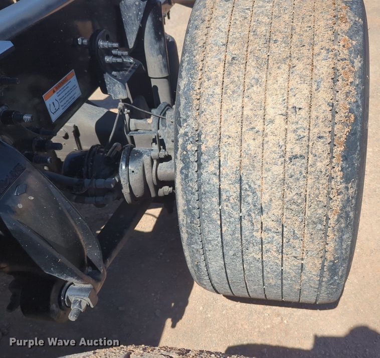 image for item NG9414 2021 Freightliner Cascadia 126 semi truck