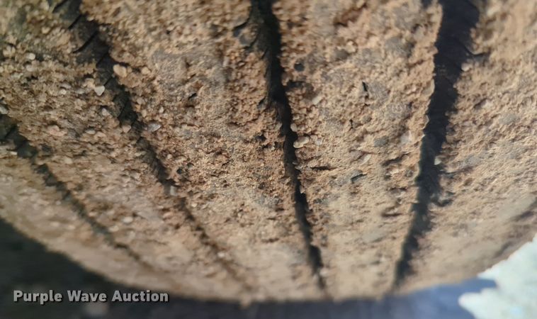 image for item NG9414 2021 Freightliner Cascadia 126 semi truck